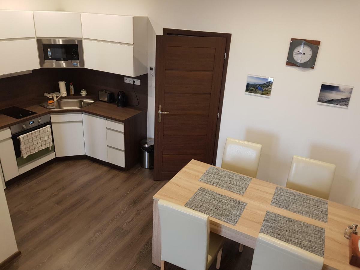 Apartman Pod Stitom Tatranská Lomnica Buitenkant foto